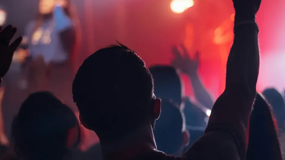 Capa do vídeo Ousado Amor